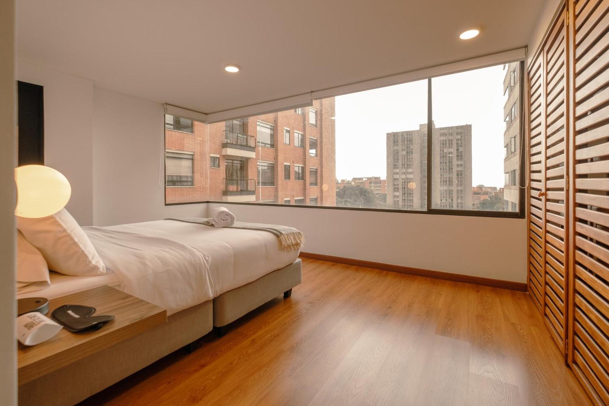 Penthouse Chicala Colombian Experience In Parque Virrey Apartment Bogota Bagian luar foto